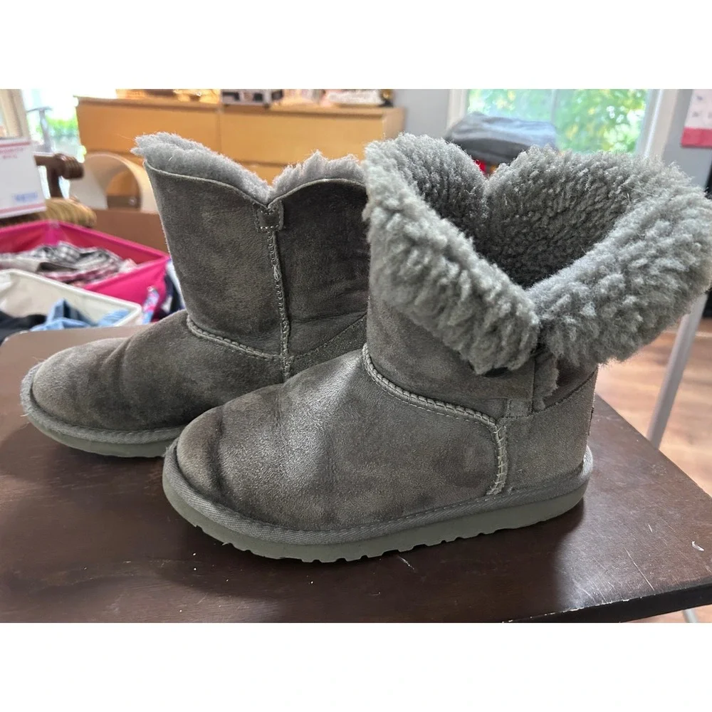Kids Gray‎ UGG Australia Boots Sheepskin Fur Lined Winter Cozy Warm